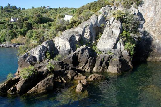 Maori Rock Carvings